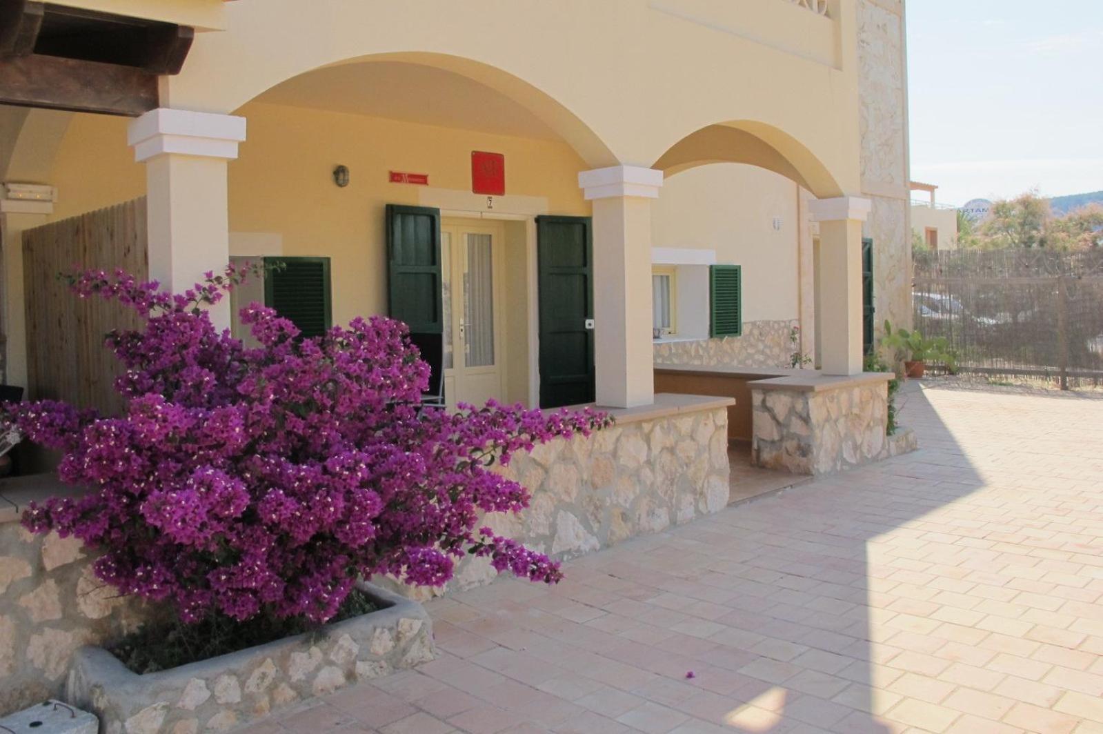 Apartments Campanitx - Astbury Formentera Es Caló Room photo